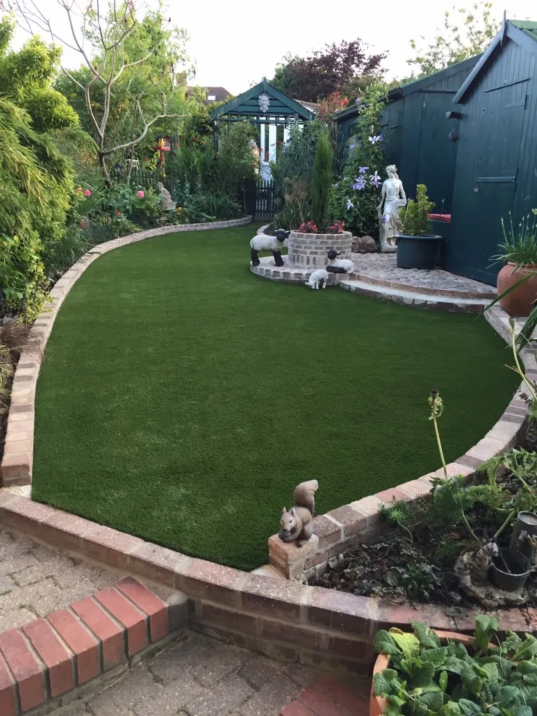 Pet friendly garden with artificial grass