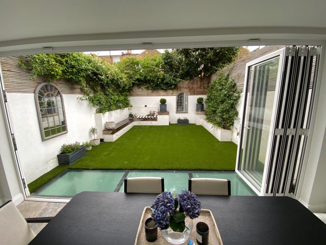 Easigrass Distribution Ltd