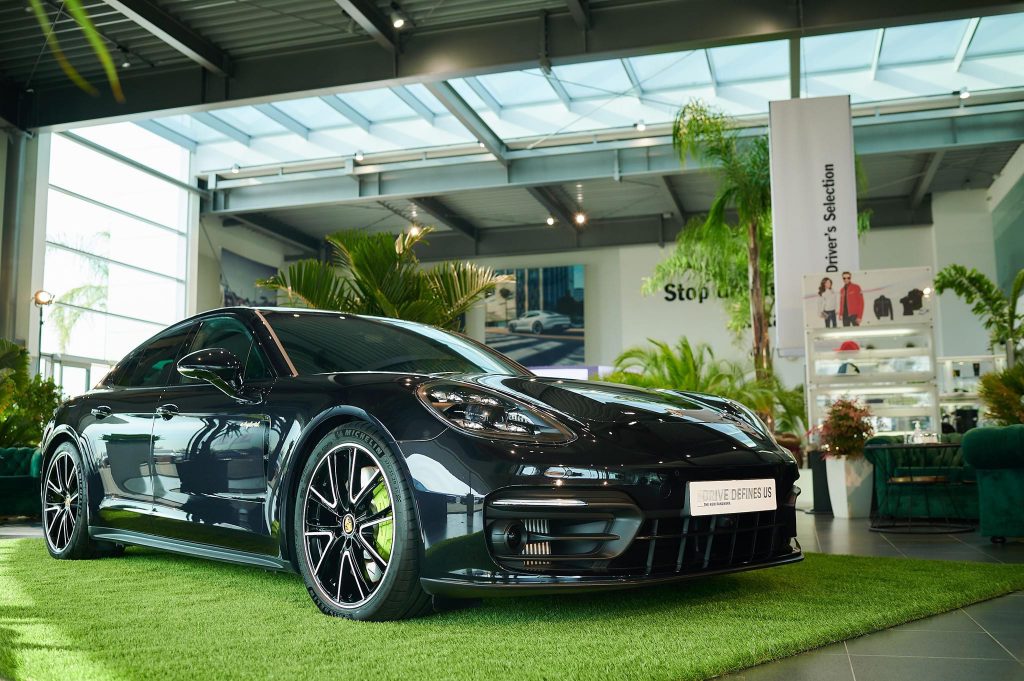 Easigrass Porsche collaboration