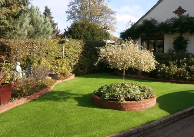 Easigrass Distribution Ltd