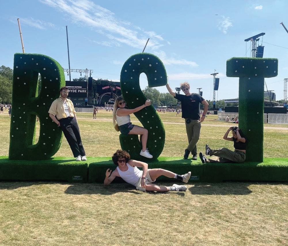 How Artificial Grass Can Transform Your Event