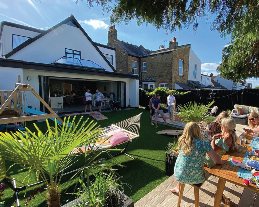 Hosting Summer Parties with Easigrass