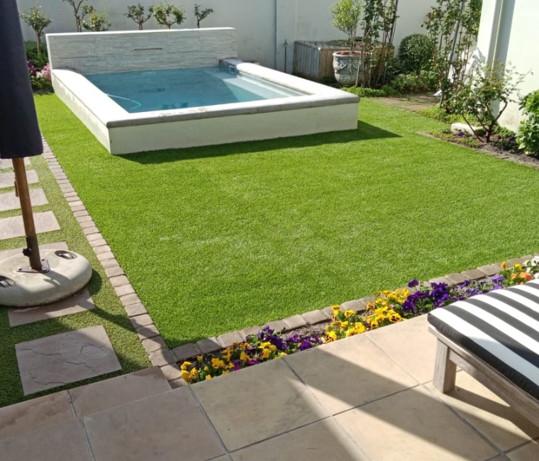 5 Ways To Enjoy a Low-Maintenance Garden