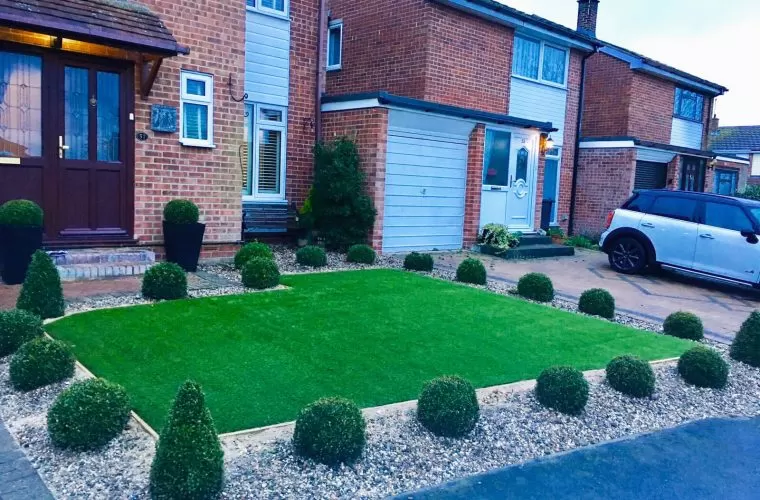 artificial-grass-Front-Garden-3-760x500-c-center