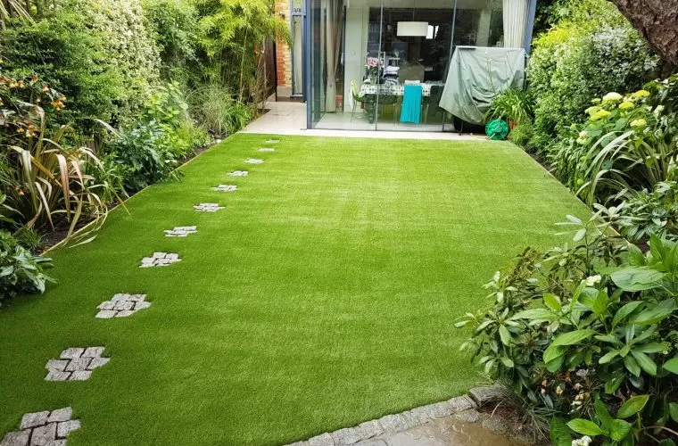 artificial-grass-back-Garden-760x500-c-center