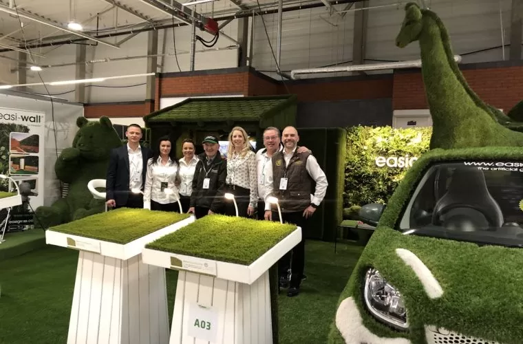 artificial-grass-for-events-3-760x500-c-center