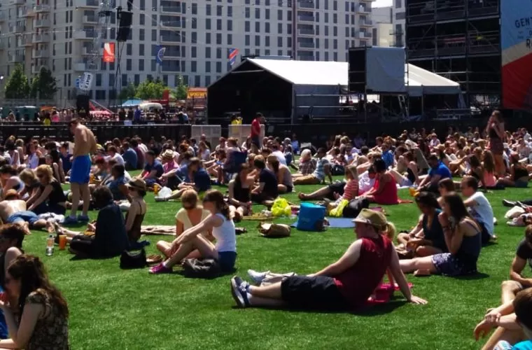 artificial-grass-for-events-760x500-c-center