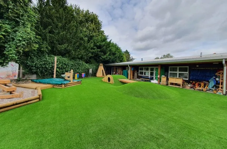 artificial-grass-for-schools-760x500-c-center