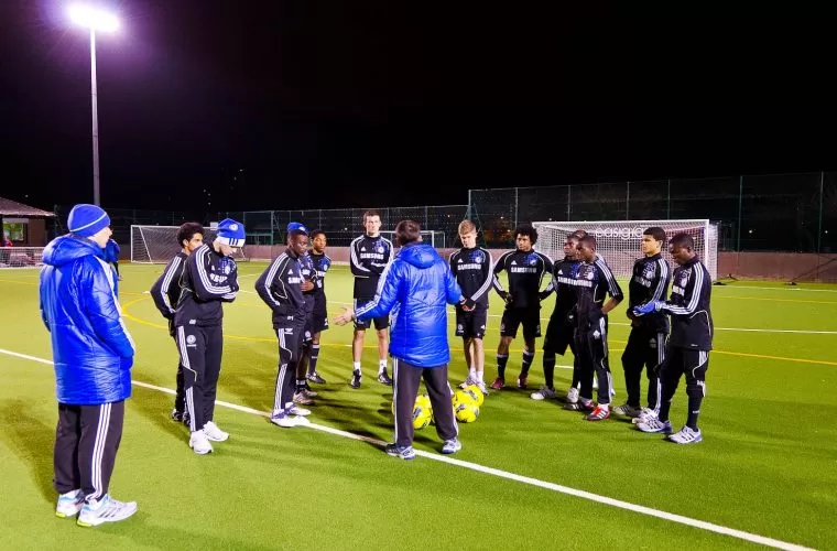 chelsea-artificial-grass-for-football-760x500-c-center