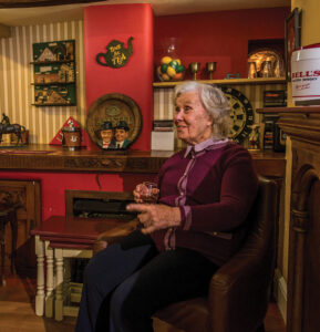 Easigrass-Newsletter-Silverleigh-Care-Home-lady